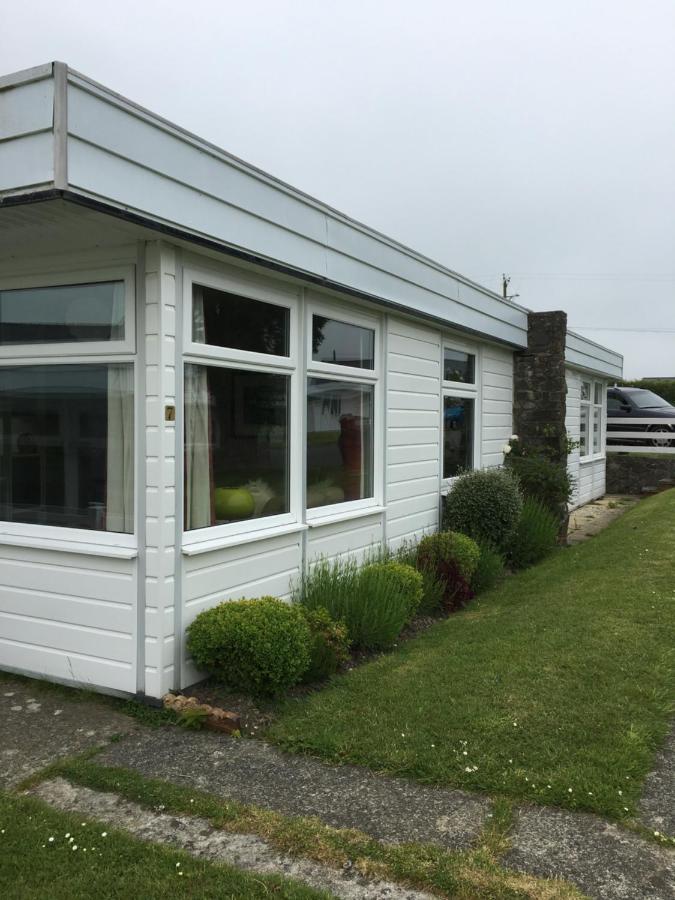 Coastal Cabin Chalet Roch Екстер'єр фото